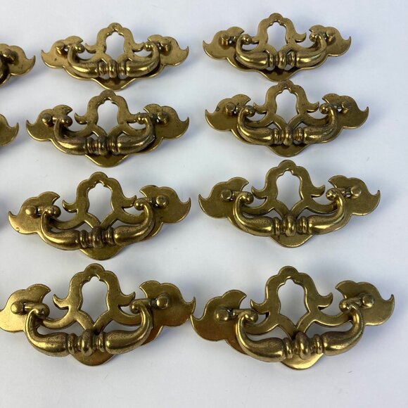 Lot of 12 Vintage Gilded Brass Drawer Pulls 657 Batwing Drop Bail - Picture 4 of 6